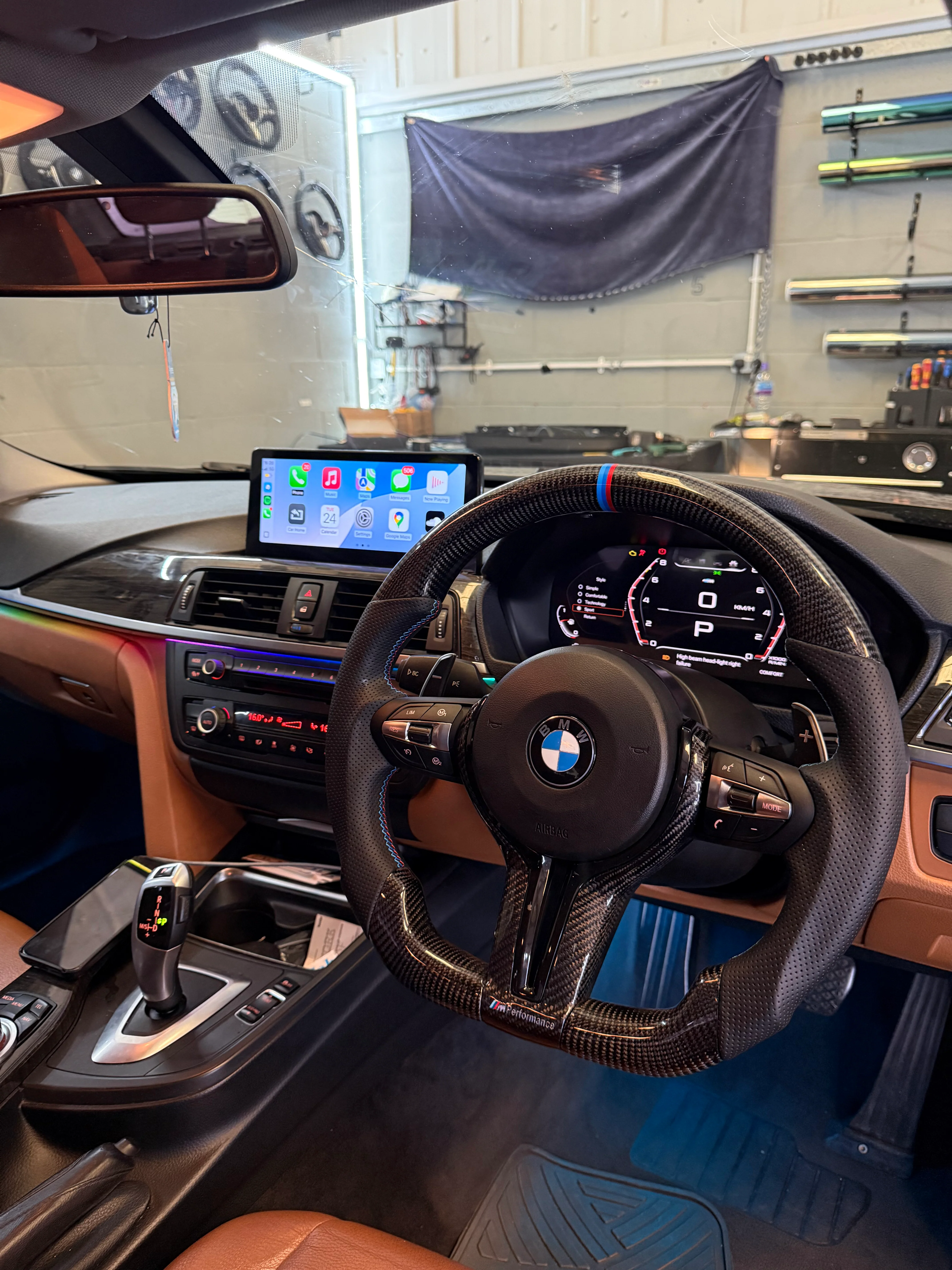BMW F Series Carbon Fibre Steering Wheel - Image 4