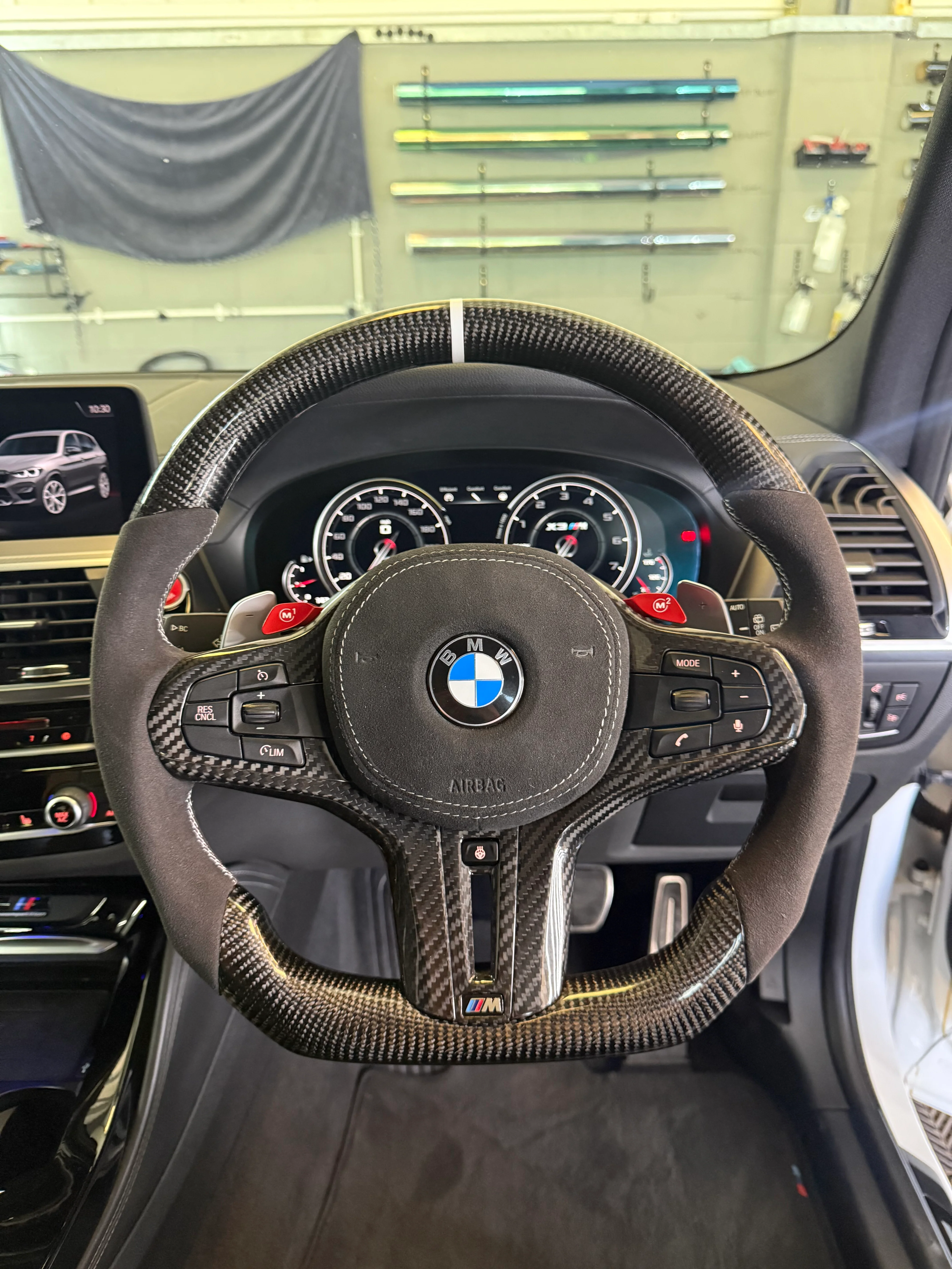 G Series Carbon Fibre Steering Wheel - Image 2