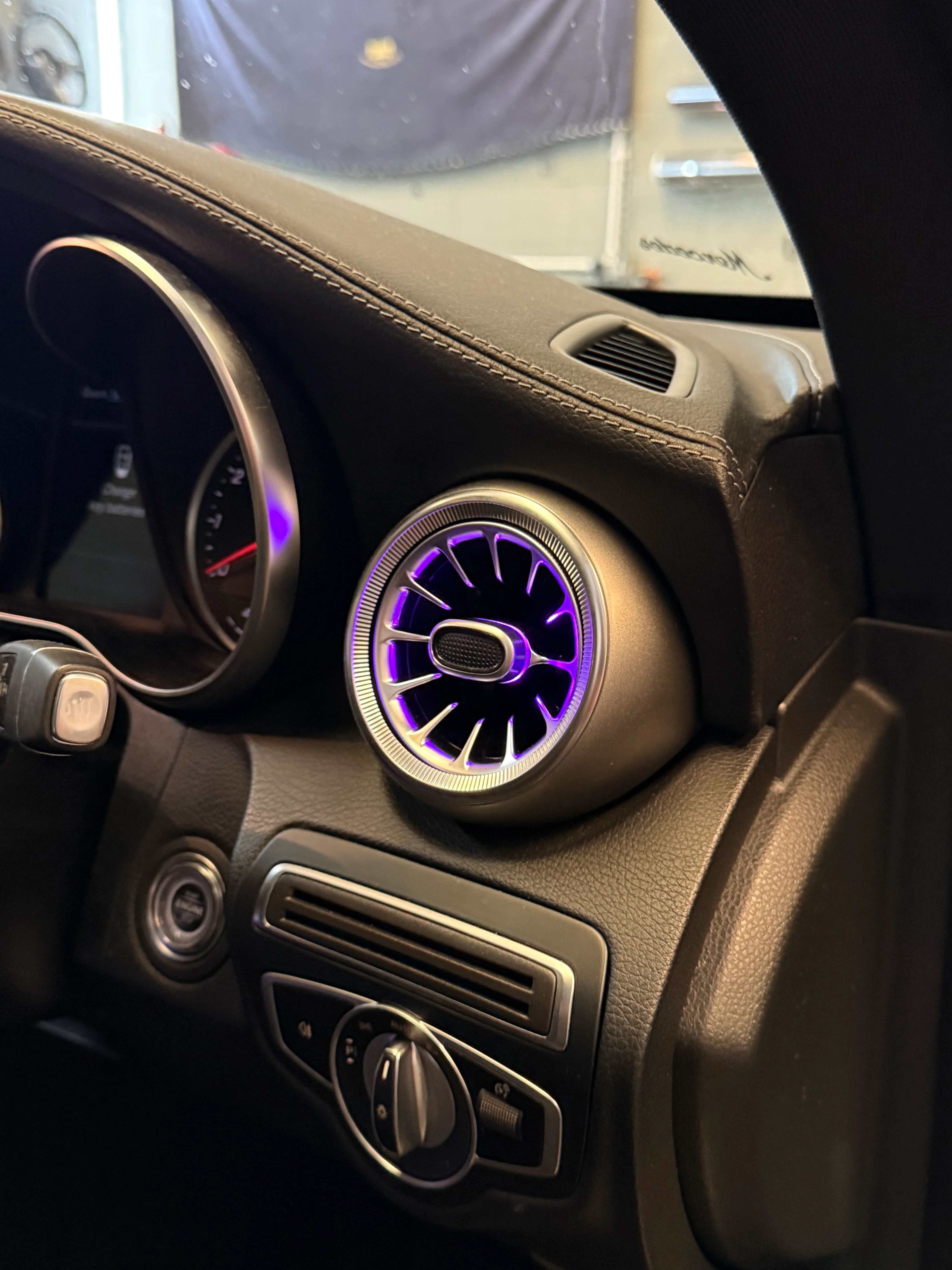 Mercedes LED Air Vents 256 Colours - Image 3