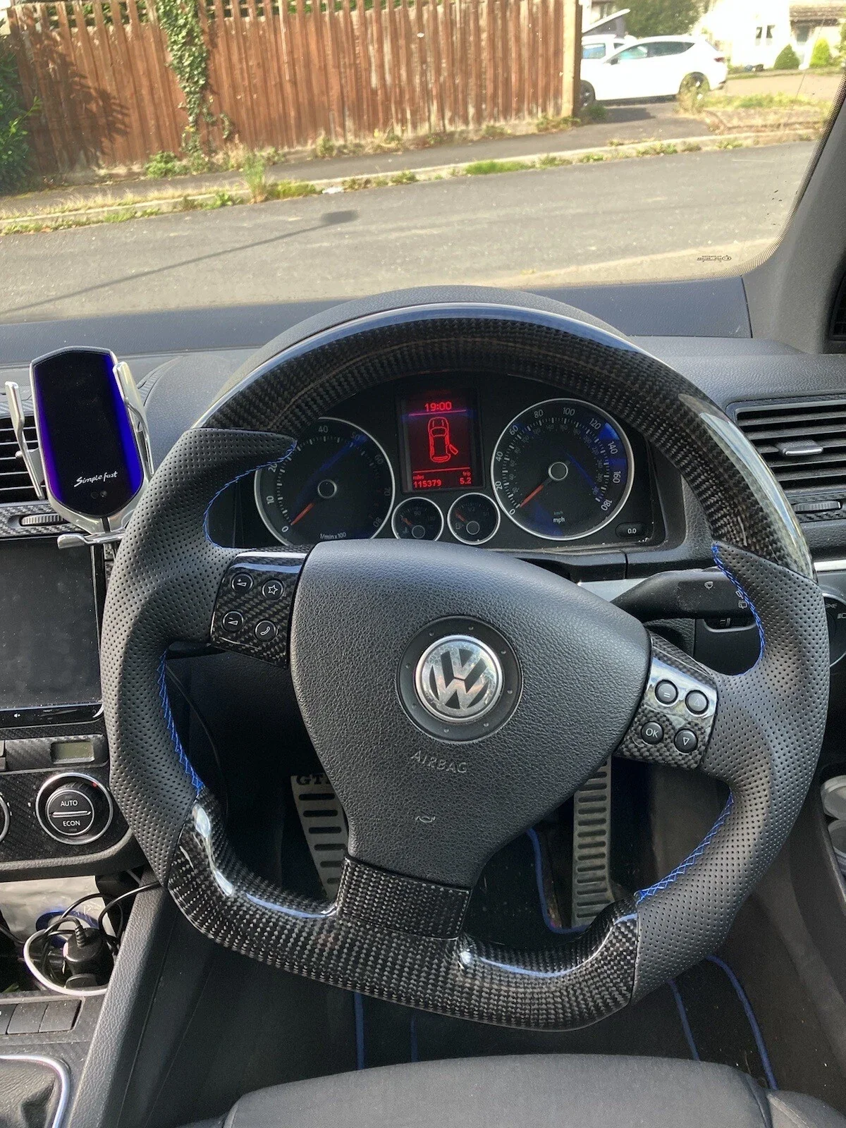 Volkswagen Golf Mk5 Carbon Fibre Flat Bottom Wheel - Image 5