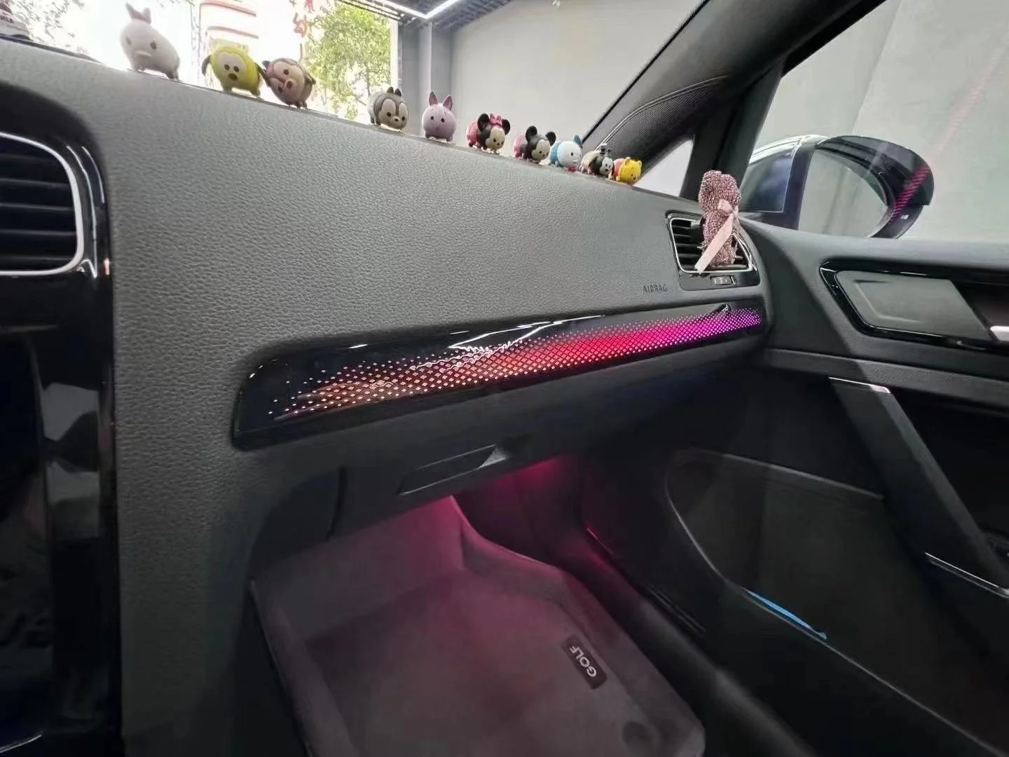 Volkswagen Golf Mk7/7.5 Ambient Lighting controlled from Screen (2014-2021) - Image 3